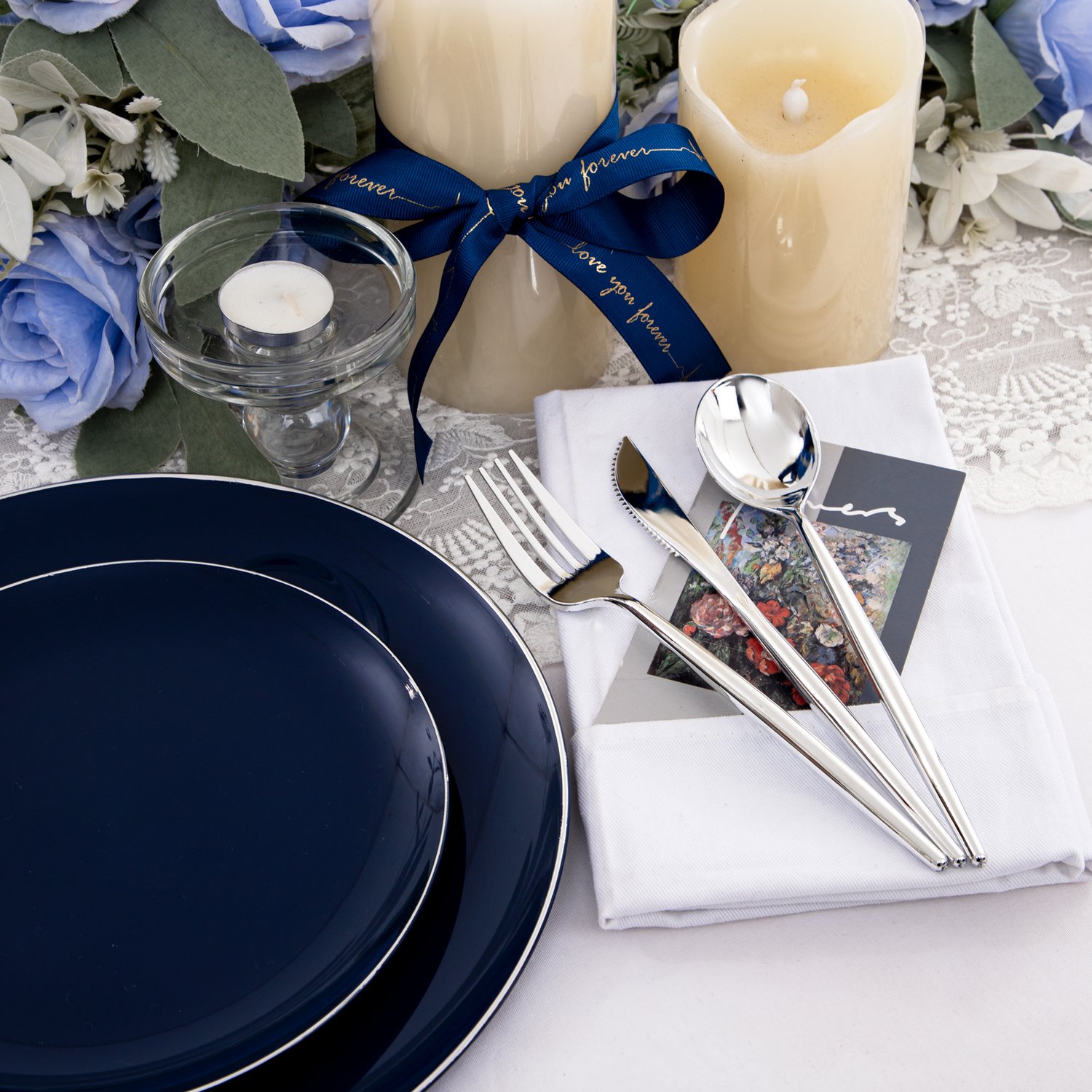 Blue plastic plates and cutlery set — product view 3