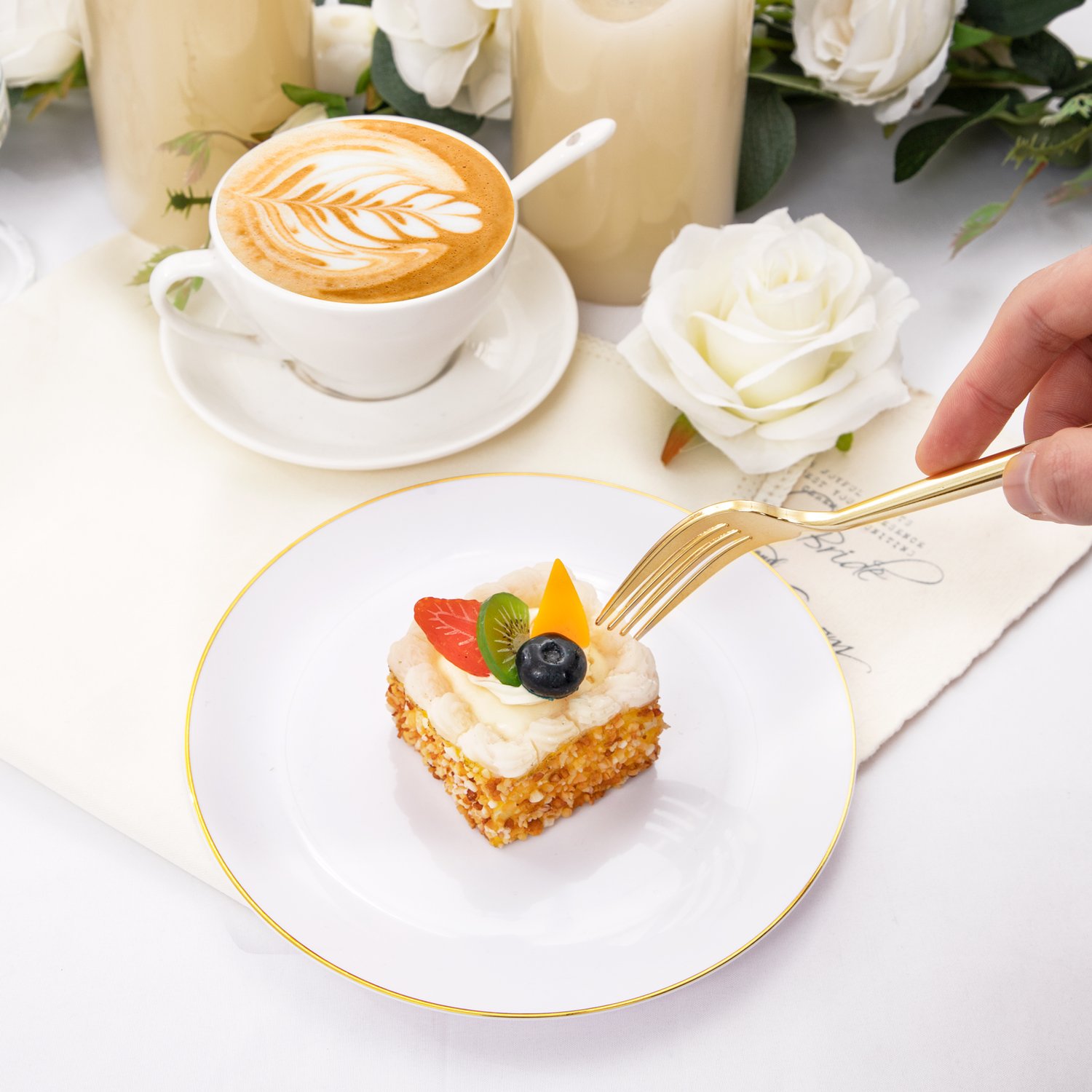 200Pcs Plastic Pink Dessert Plates