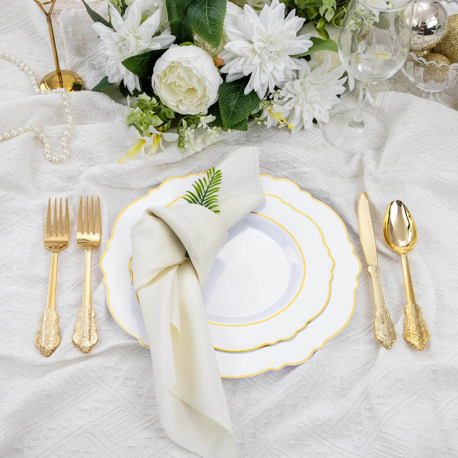 Gold Liacere Plates Disposable — view 10