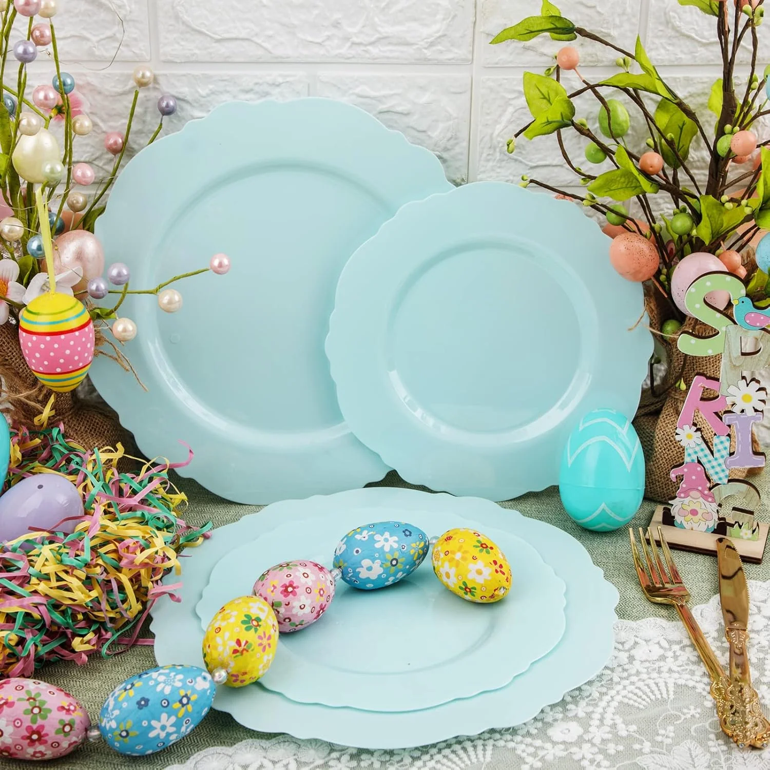 Mint Green Baroque Plastic Plates (60 Pieces) — view 12
