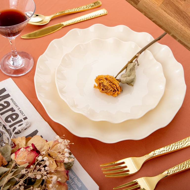Ivory LIYH Scalloped Plastic Plates Reusable Unbreakable Dinner Plates Set — view 10