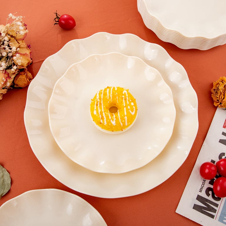 Ivory LIYH Scalloped Plastic Plates Reusable Unbreakable Dinner Plates Set — view 11
