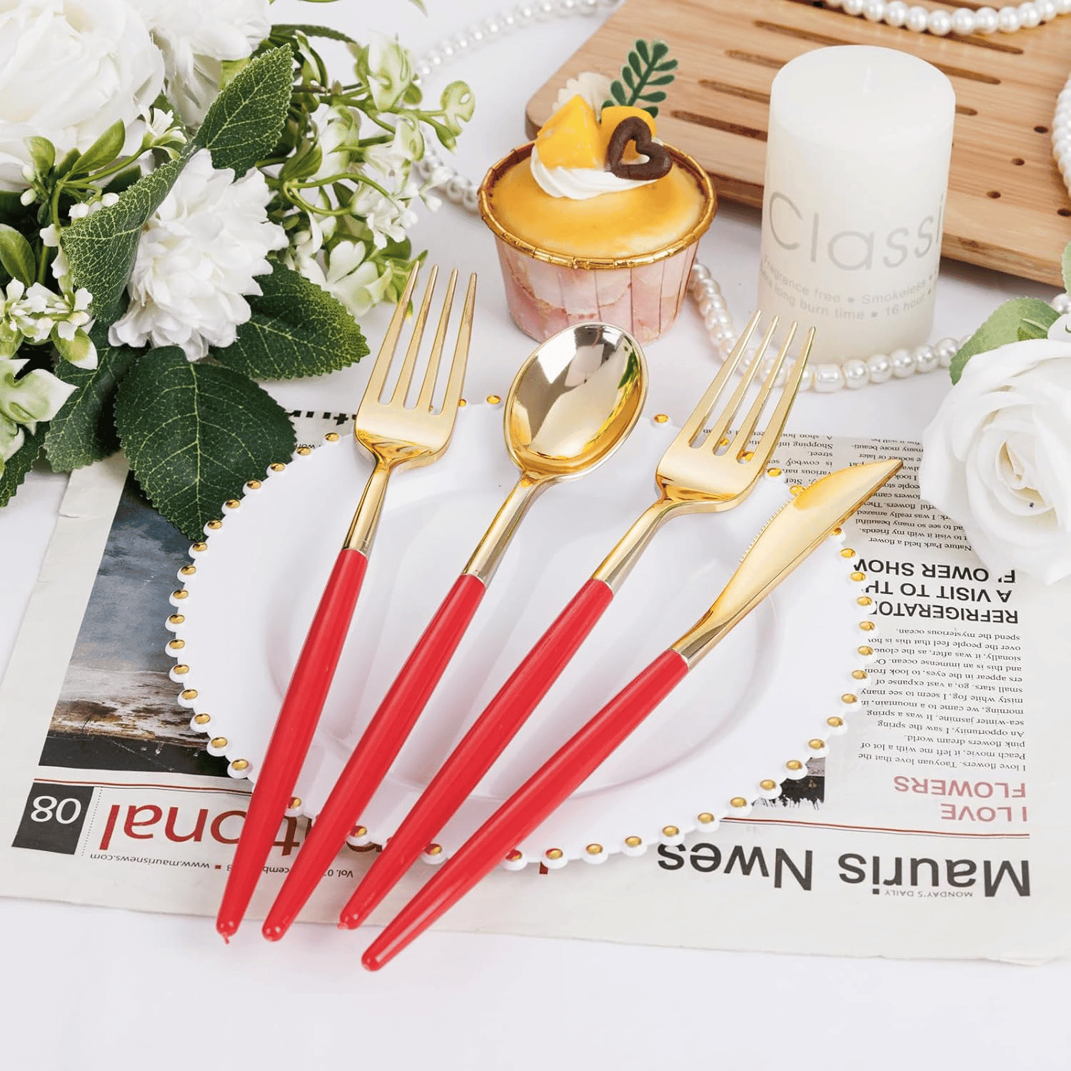 Gold & Red Plastic Cutlery Set (102 Pieces) — view 7