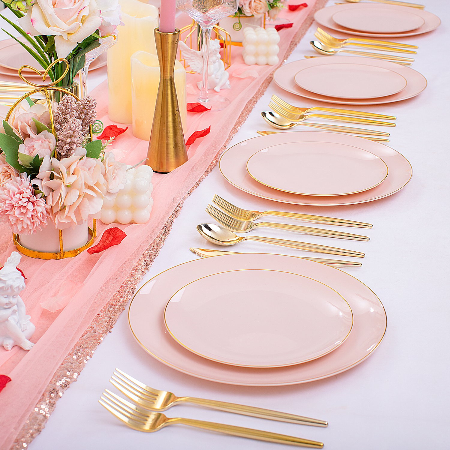 Pink plastic plates and cutlery set — product view 7