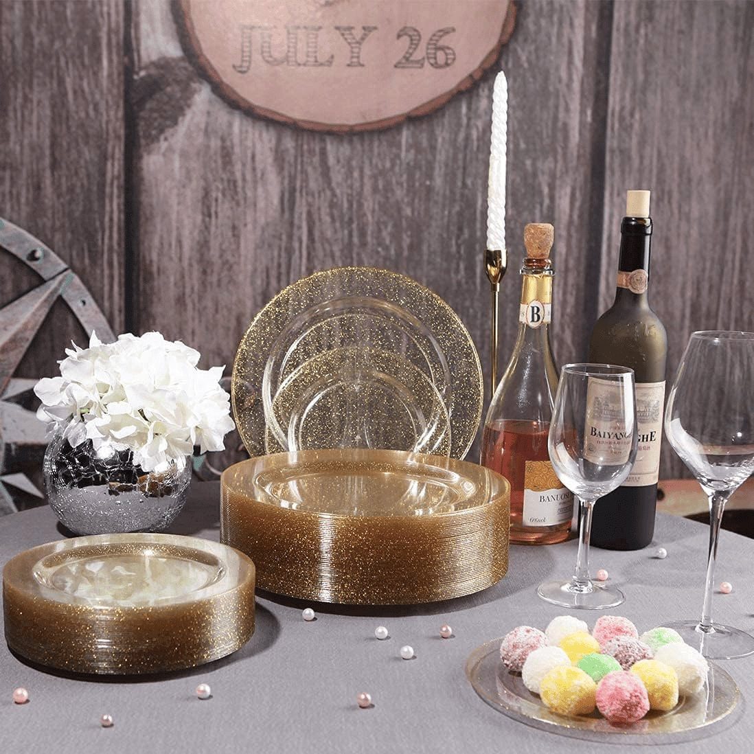 Gold glitter plastic plates and cutlery set — product view 3