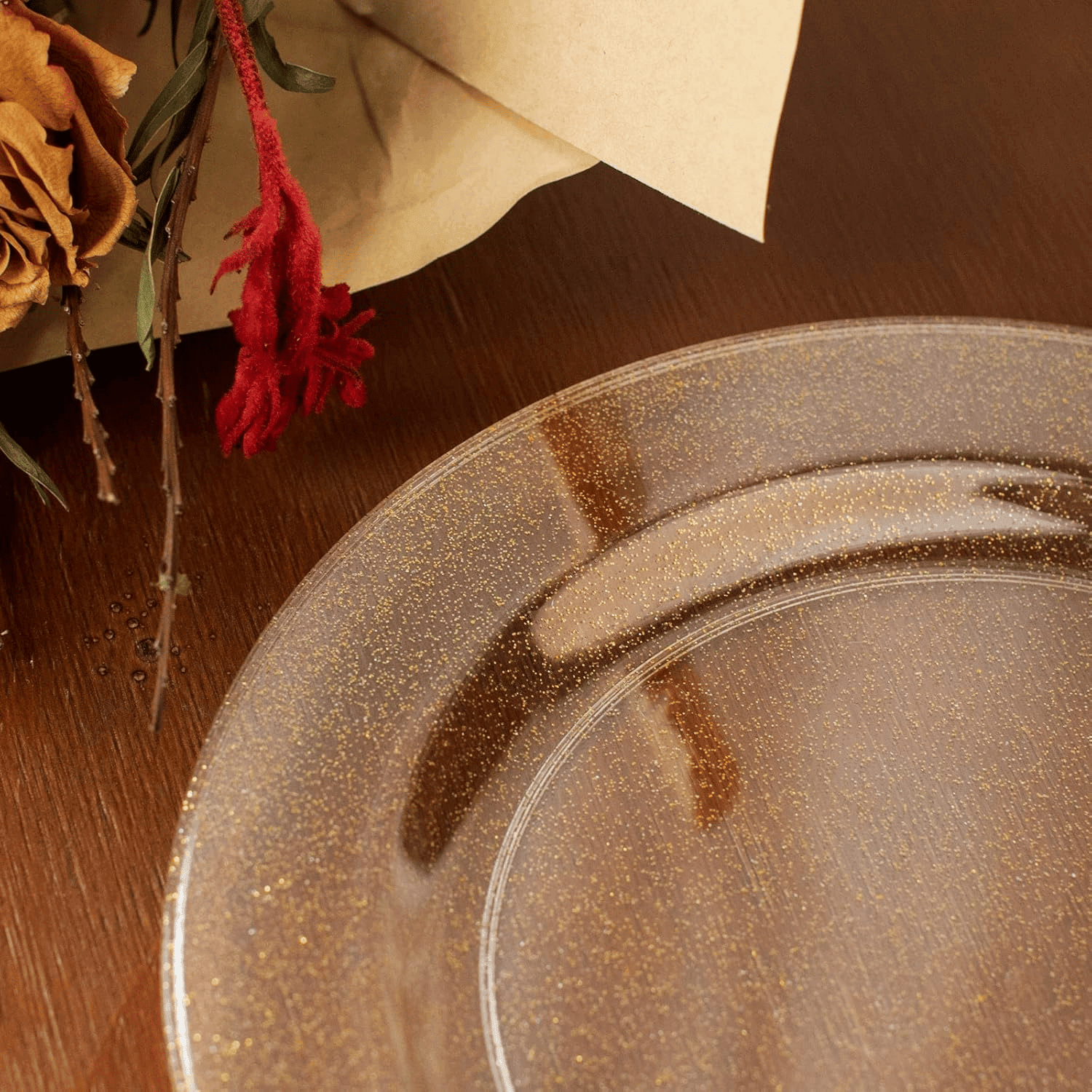Gold glitter plastic plates and cutlery set — product view 4