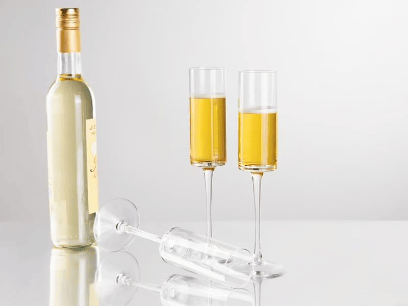 Crystal Champagne Flutes, Hand Blown (Vintage Style) (6 oz) — view 10