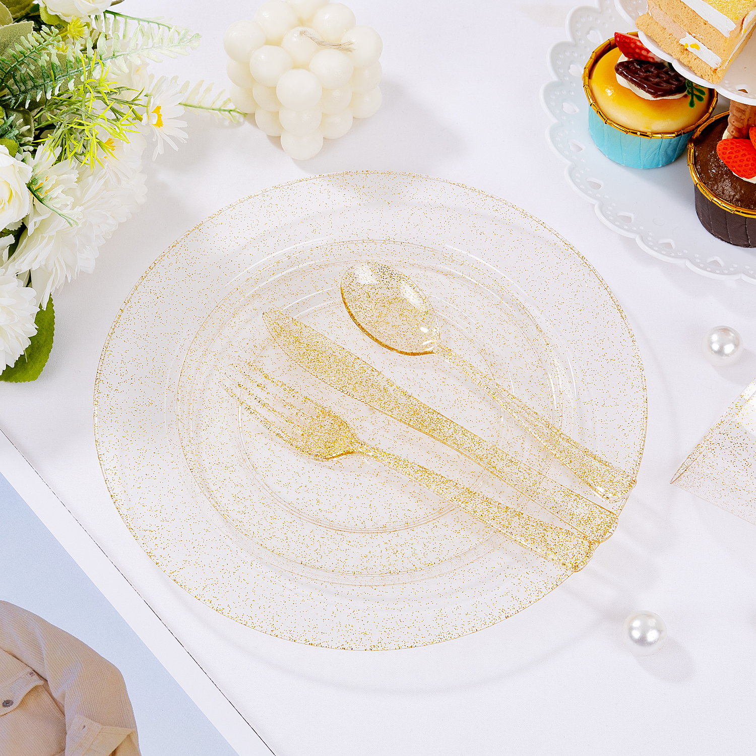Clear And Gold Elegant Plastic Plates — view 13