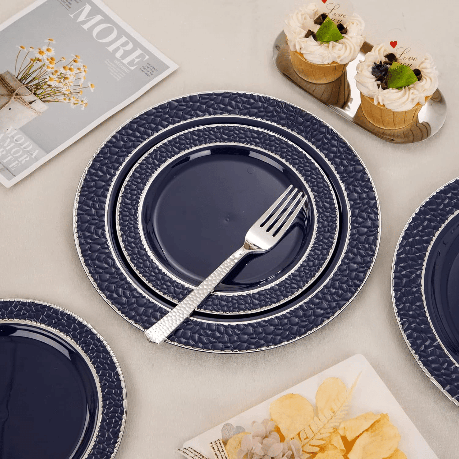 Blue And Silver Disposable Plastic Plates (150 Pieces) — view 9