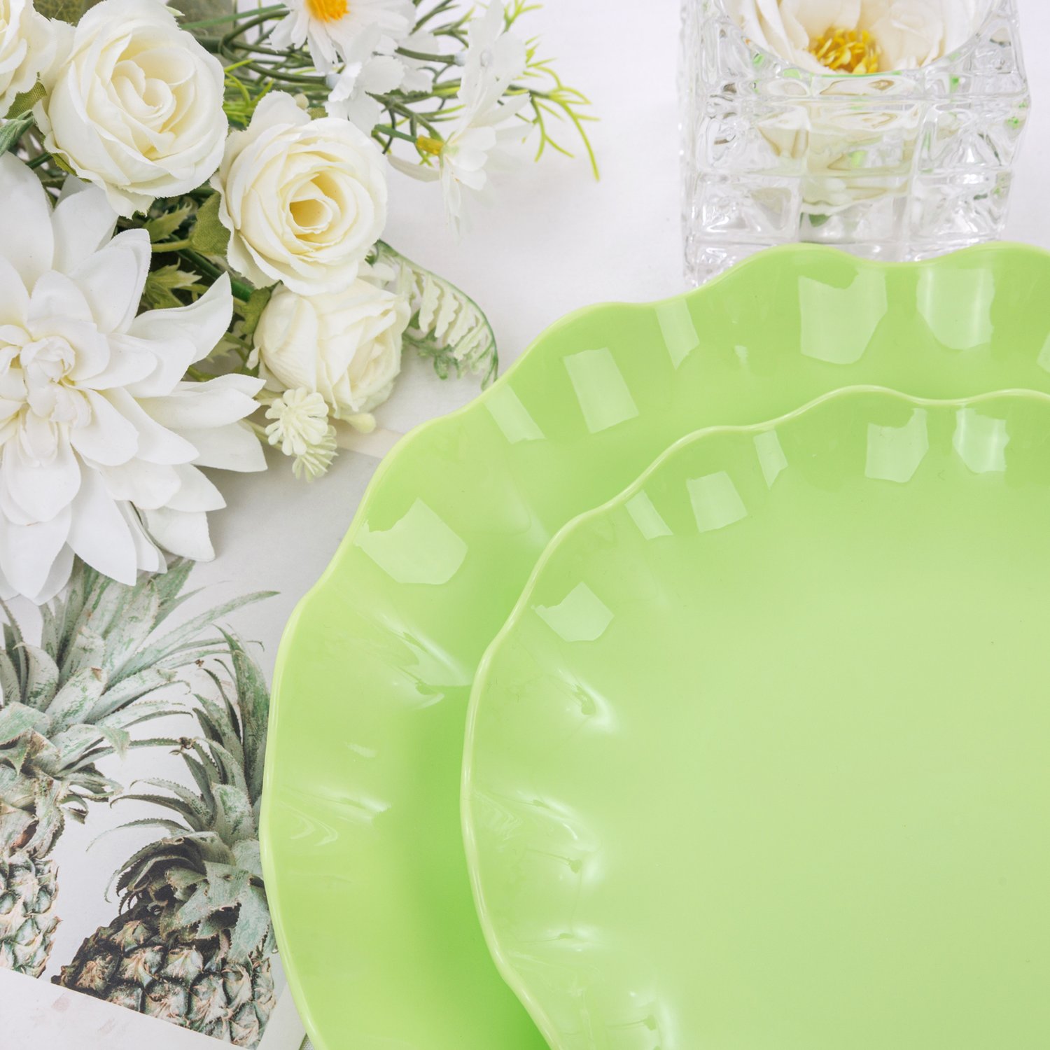 Green LIYH Scalloped Plastic Plates Reusable Unbreakable Dinner Plates Set — view 5