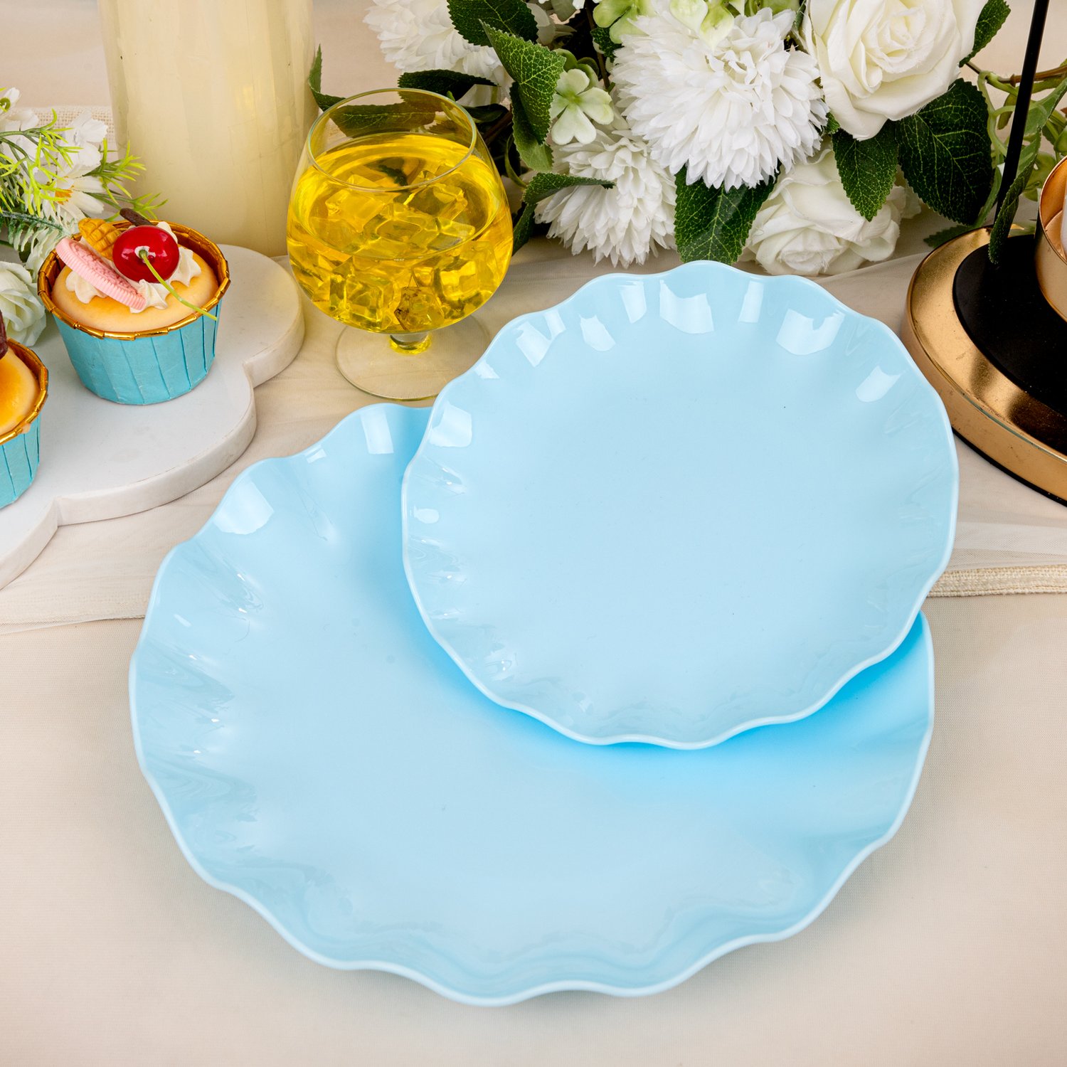 Blue LIYH Scalloped Plastic Plates Reusable Unbreakable Dinner Plates Set — view 3