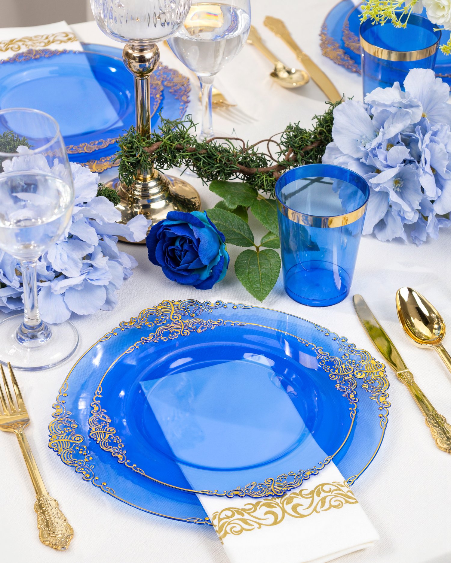 Blue Plastic Plates Set — view 4