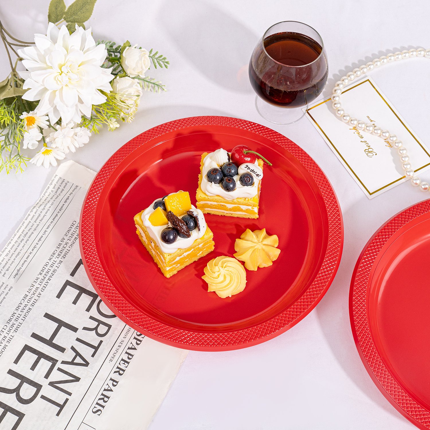 Red 10inch Disposable Dinner Plates for Party (150 Pieces) — view 3