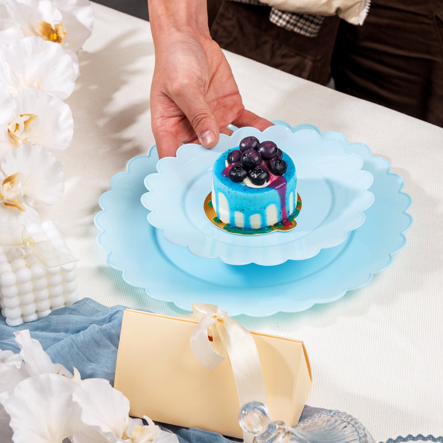 Blue Scalloped Plastic Plates (Dinner & Dessert) — view 4