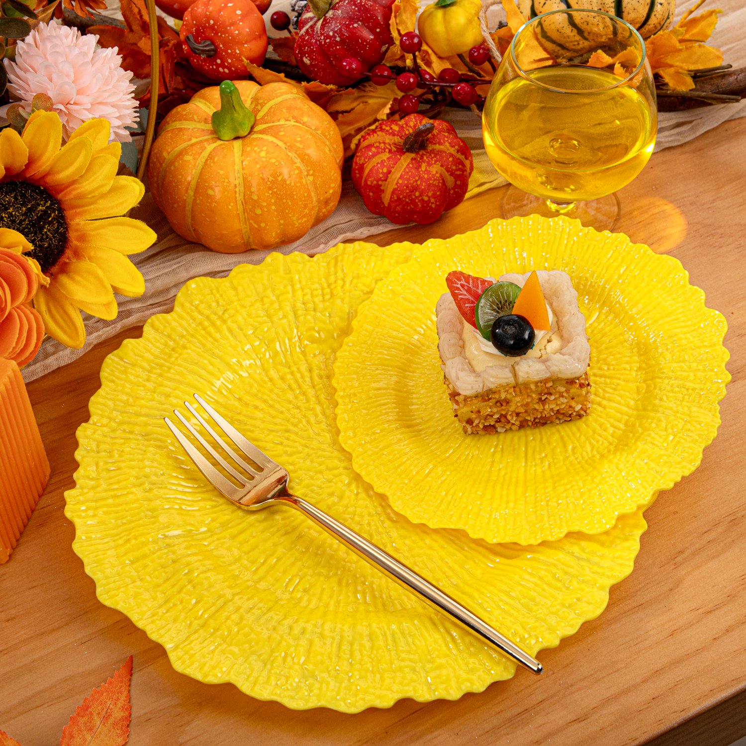 Yellow Disposable Plastic Party Plates (60 Pieces) — view 5