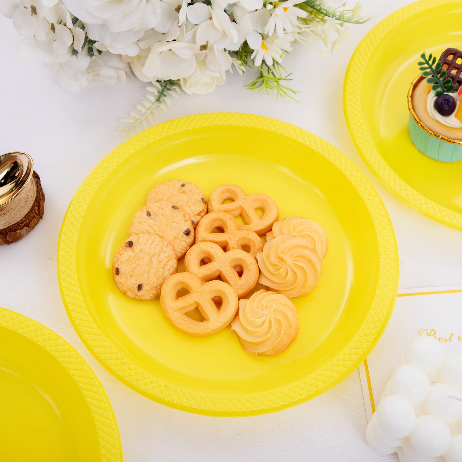 Yellow 10inch Disposable Dinner Plates for Party (150 Pieces) — view 5