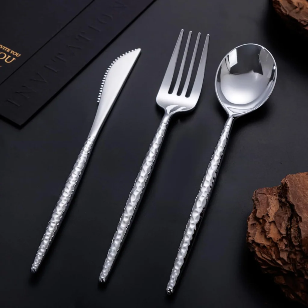Everyday Plastic Silverware Set (150 Pieces) – Silver