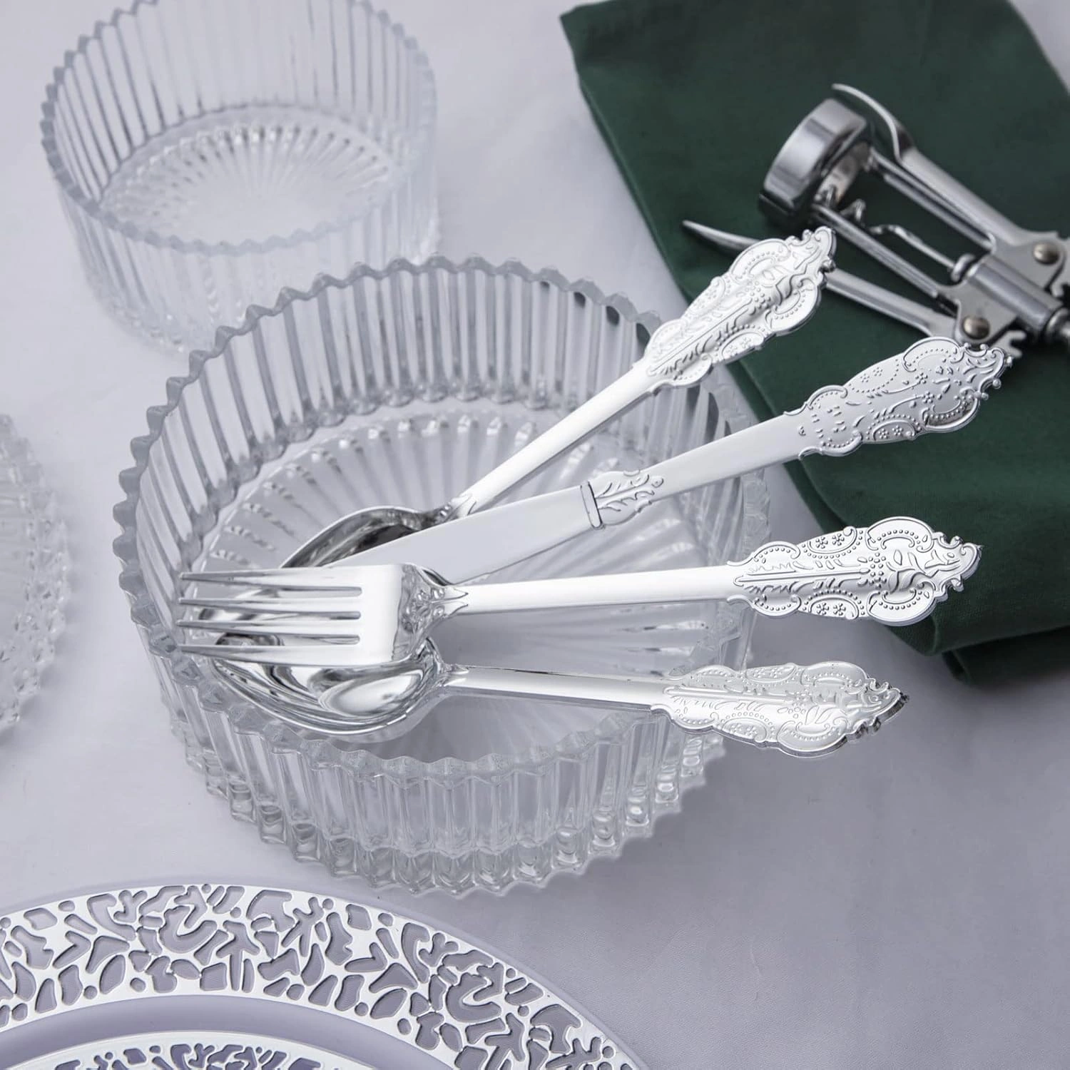 Heavyweight Plastic Silverware Set (600 Pieces)