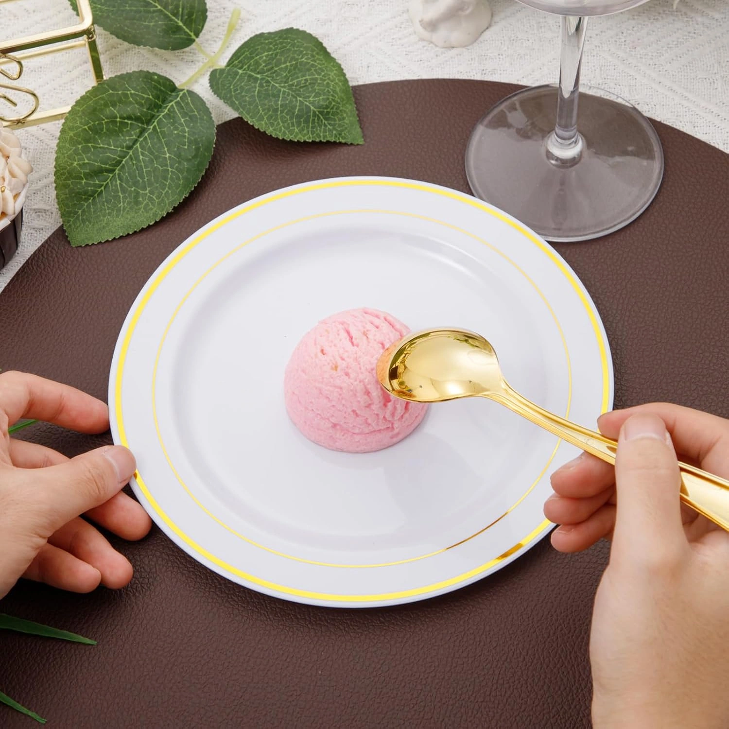 Heavyweight Plastic Silverware Set (600 Pieces)