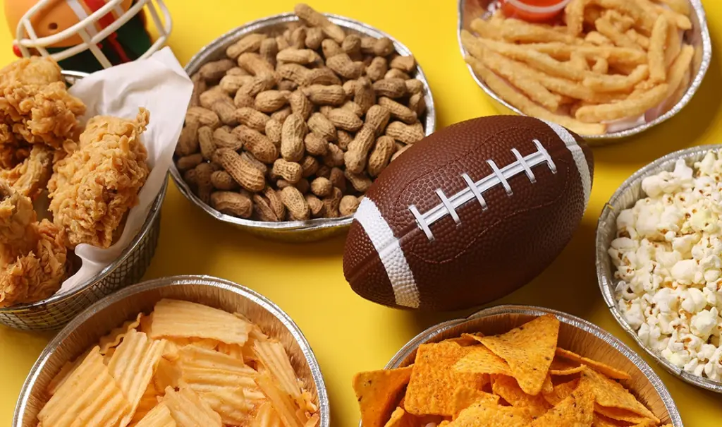 Super Bowl Party Table Ideas: Decor, Food & Hosting Tips — featured image