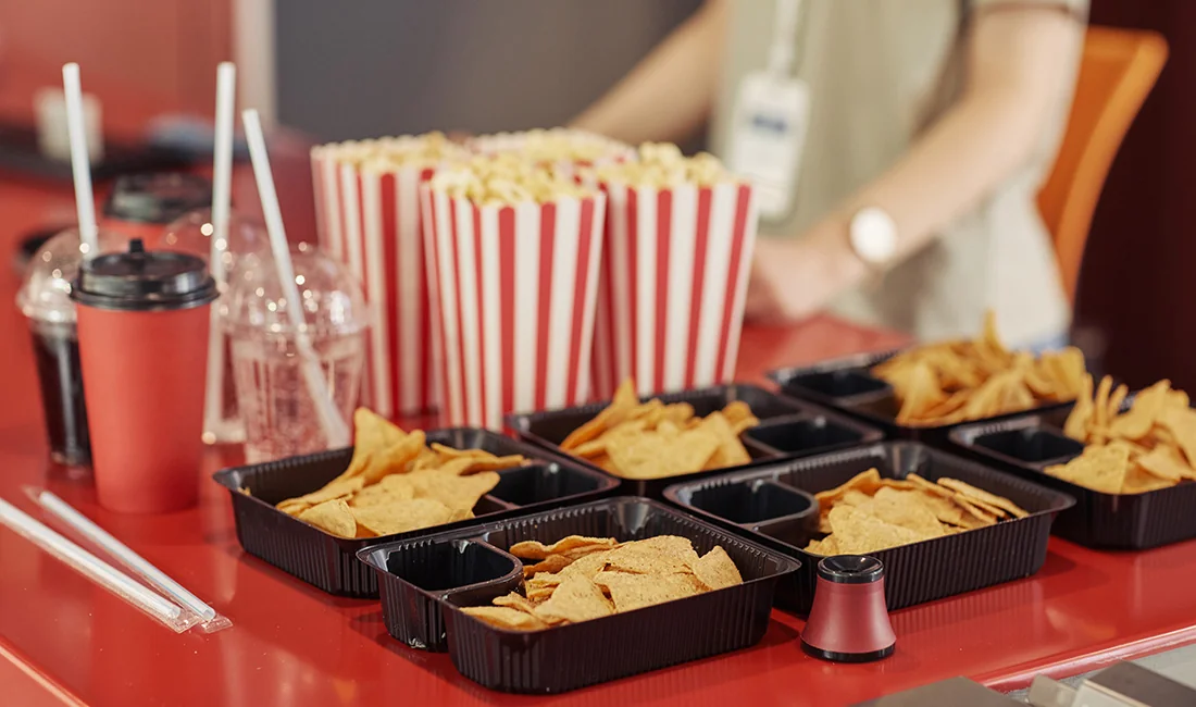 Game Day Party Snacks: Disposable Bowls & Trays Guide for Easy Serving — featured image