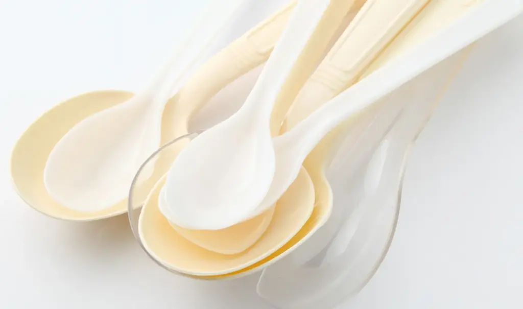 Disposable Spoon Size Guide: Choosing Soup, Dessert, and Tasting Spoons for Events — featured image
