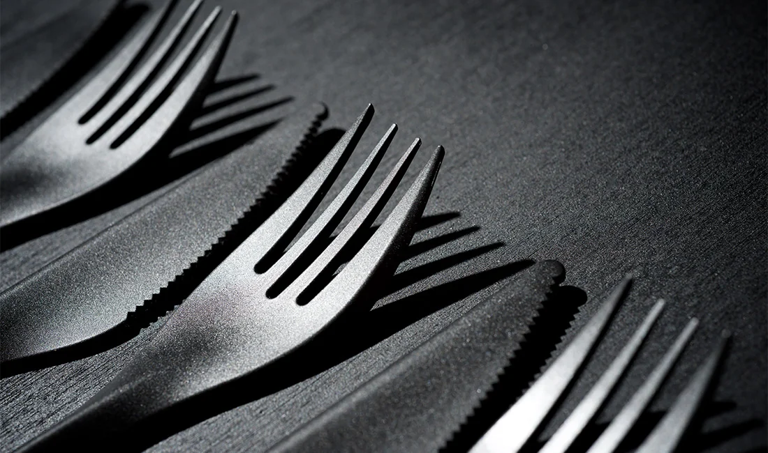 Best Disposable Cutlery for Oily Foods: Grip, Texture & No-Slip Designs — featured image