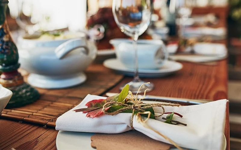 How Many of Each Napkin Type Should a Host Plan Per Guest? — illustration 2