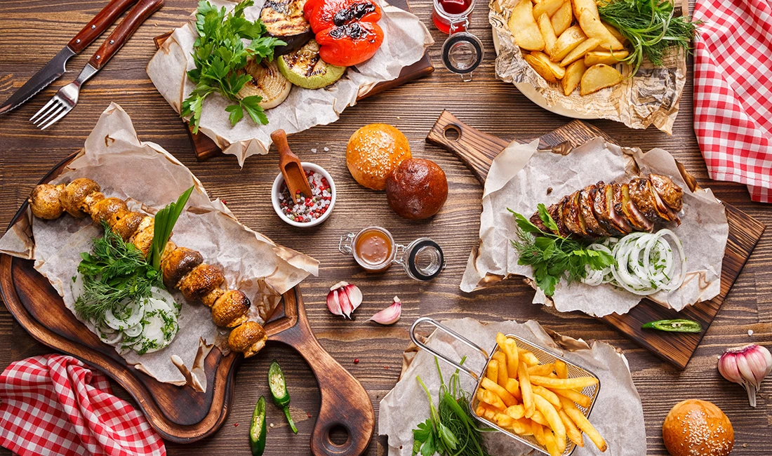 Best Napkins for BBQ and Greasy Foods: Absorbency & Quality Guide — featured image