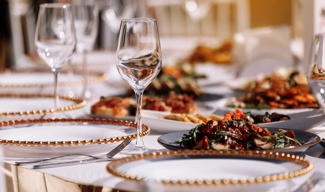 Fundraiser Event Tableware Guide: Budget, Quantity, and Fast Setup — featured image